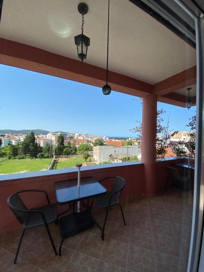 Apartments Nikicic バール エクステリア 写真