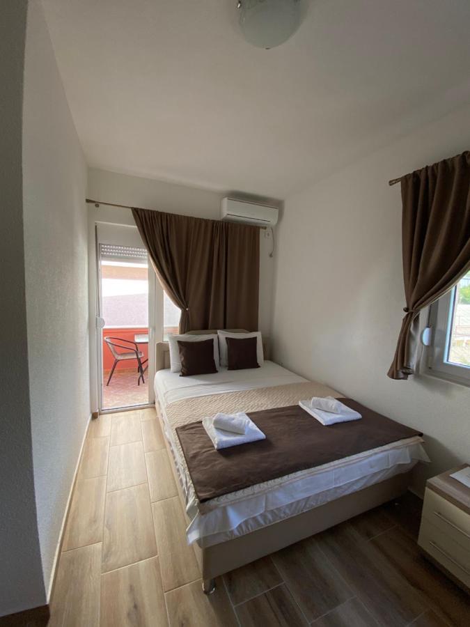 Apartments Nikicic バール エクステリア 写真