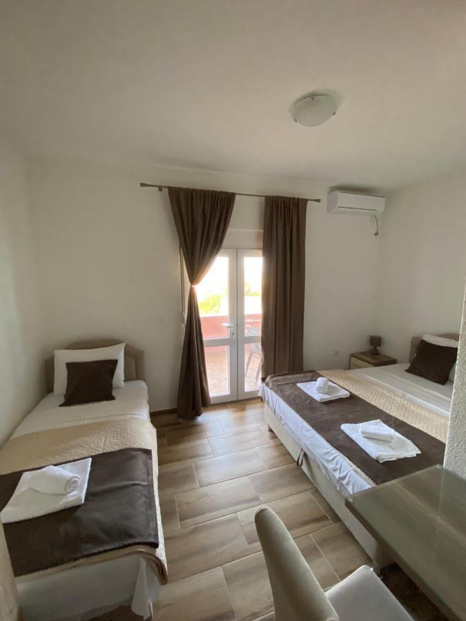 Apartments Nikicic バール エクステリア 写真